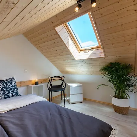 Pod Debami Appartamento *