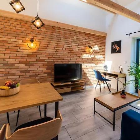 Apartman Pod Debami Stadnina Koni Jezioro I Morze *