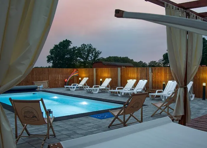 アパート Pod Debami Stadnina Koni Jezioro I Morze *