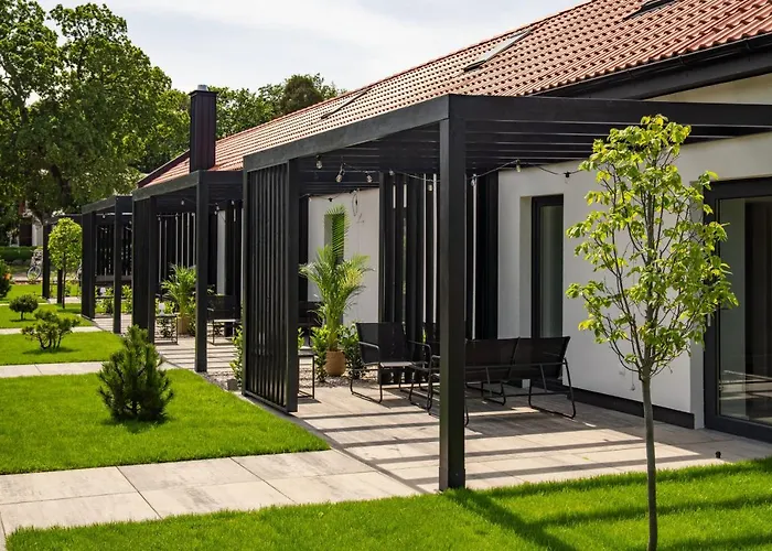 Pod Debami Stadnina Koni Jezioro I Morze