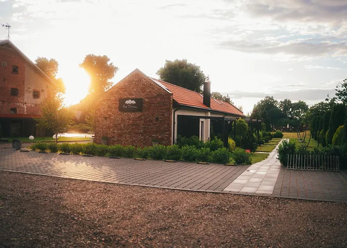 Pod Debami Stadnina Koni Jezioro I Morze Apartamento