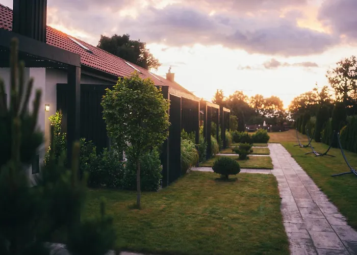 Pod Debami Stadnina Koni Jezioro I Morze アパート