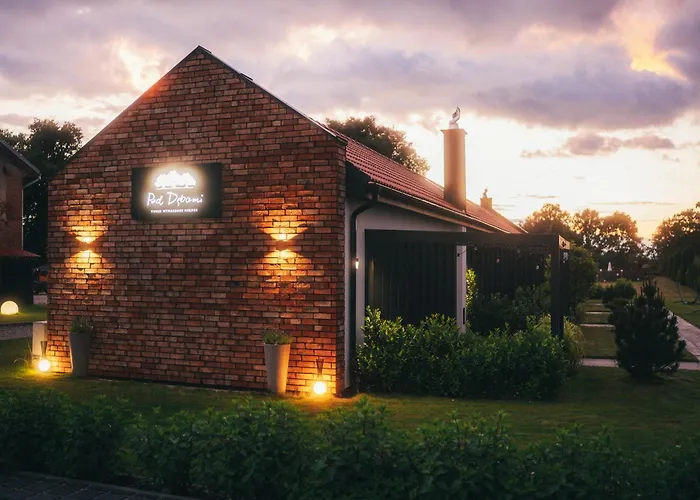 Pod Debami Stadnina Koni Jezioro I Morze Apartamento Sarbsk